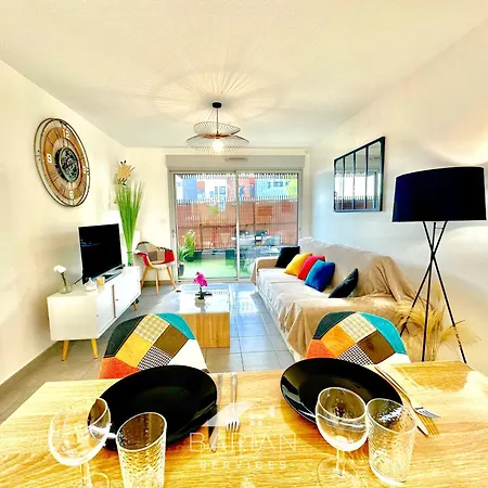 Le Cosy - Appt Avec Patio - 10 Min Centre-ville - Linge & Menage Inclus לה רושל