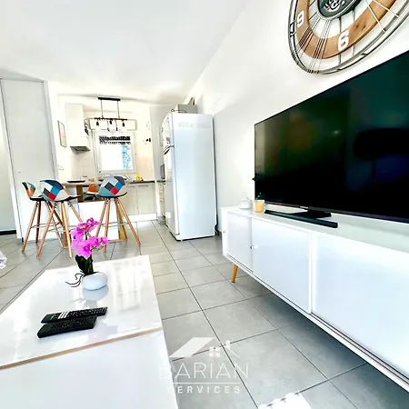 Le Cosy - Appt Avec Patio - 10 Min Centre-ville - Linge & Menage Inclus