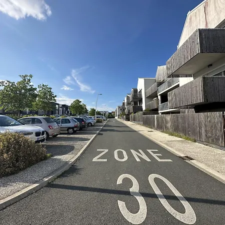 Le Cosy - Appt Avec Patio - 10 Min Centre-ville - Linge & Menage Inclus