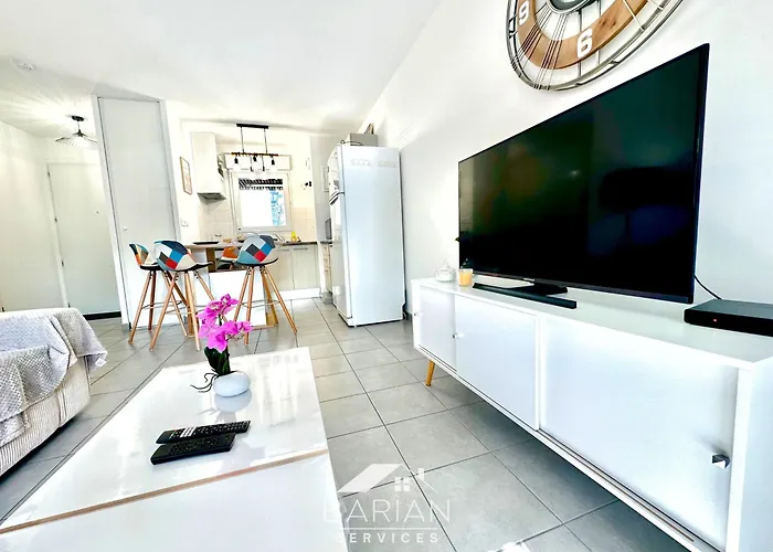 Le Cosy - Appt Avec Patio - 10 Min Centre-ville - Linge & Menage Inclus